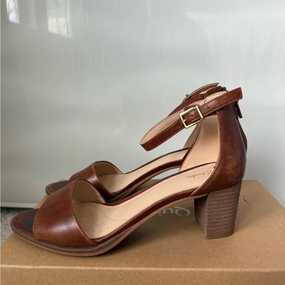 Brown Leather Women's Sandals - Picture 3 of 5